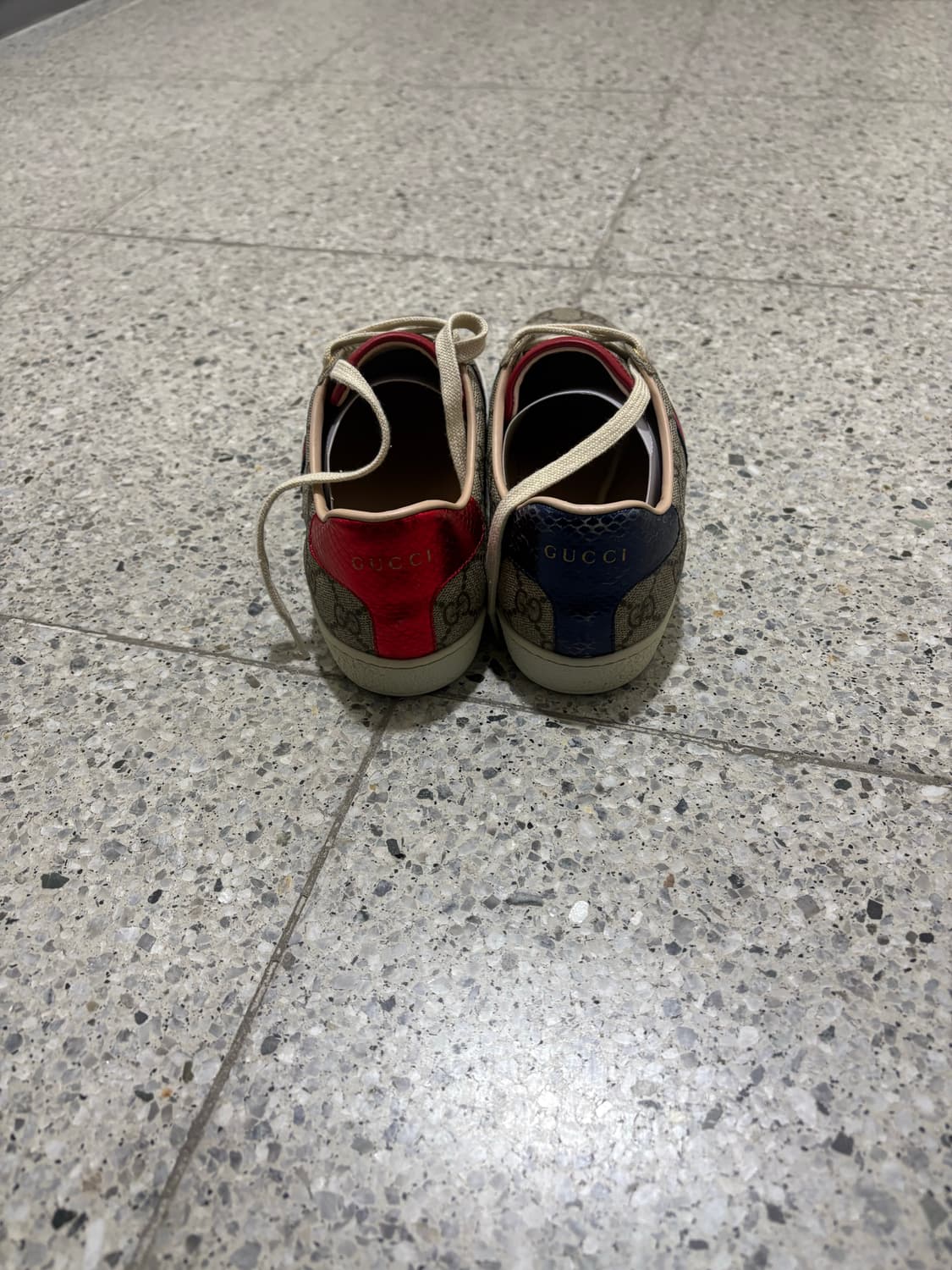 구찌 GG 슈프림 스니커즈 상품이미지6