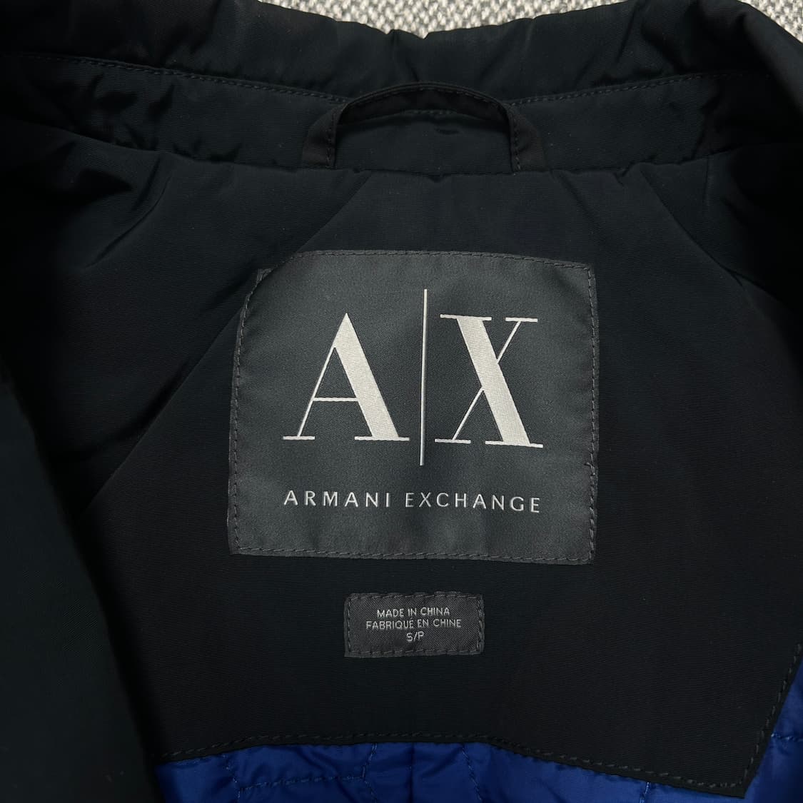 아르마니 네이비 누빔 나일론 블레이저(S) 상품이미지2