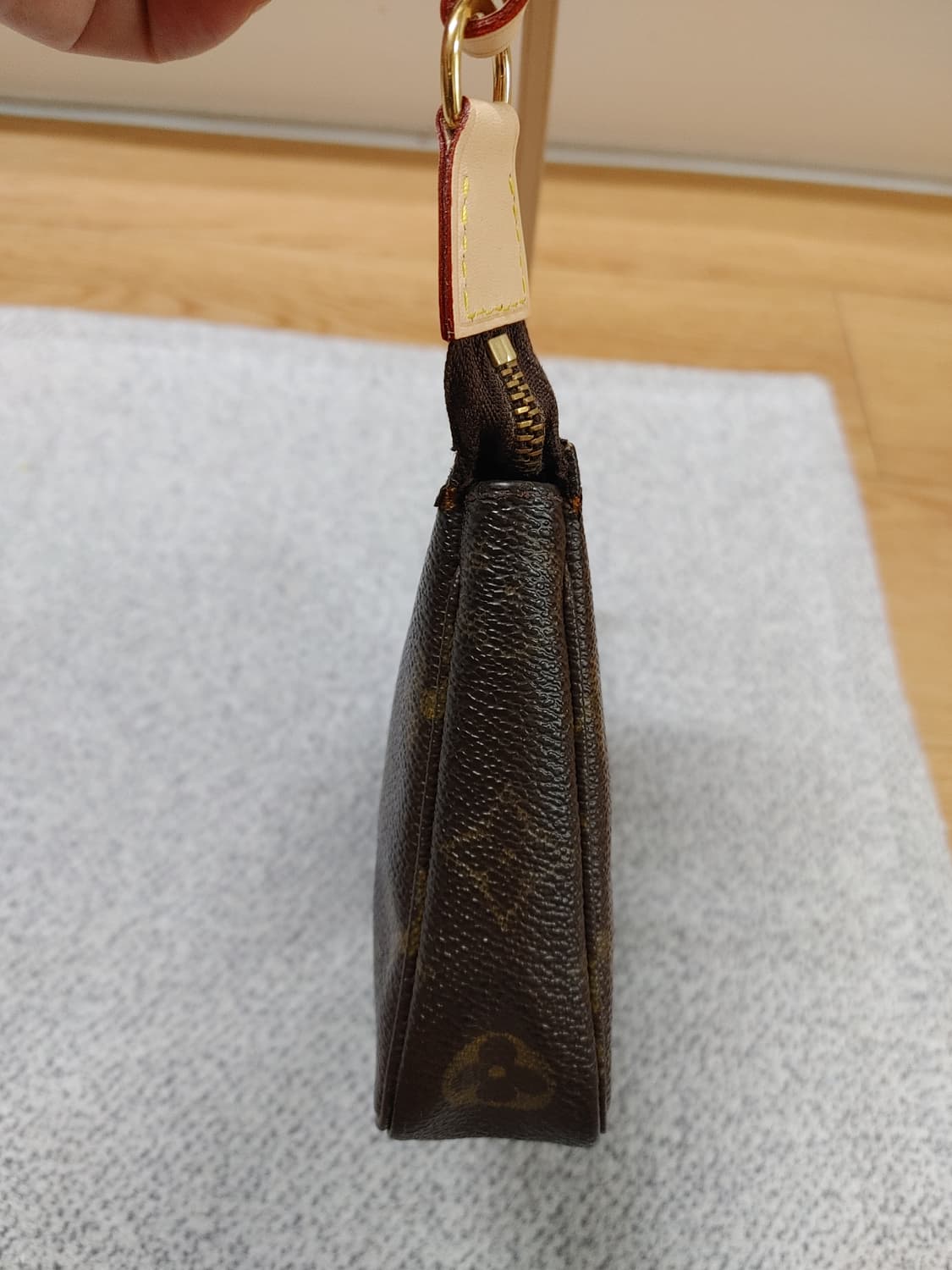 정품 루이비통 포쉐트 악세수아 포치 파우치백 토트백 상품이미지3