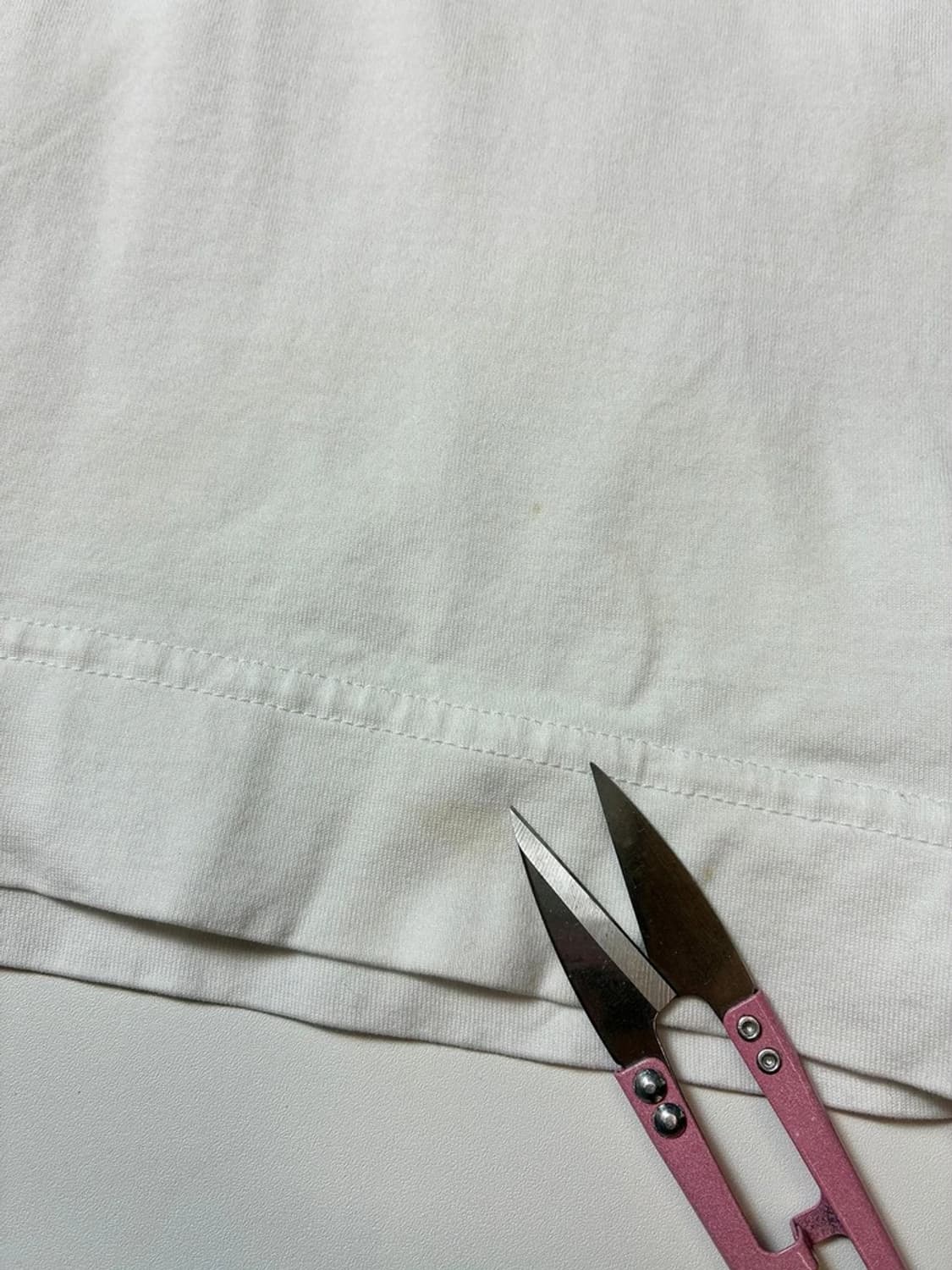 지방시 4G 자수 로고 코튼 슬림핏 반팔 티셔츠 PN9095 상품이미지5