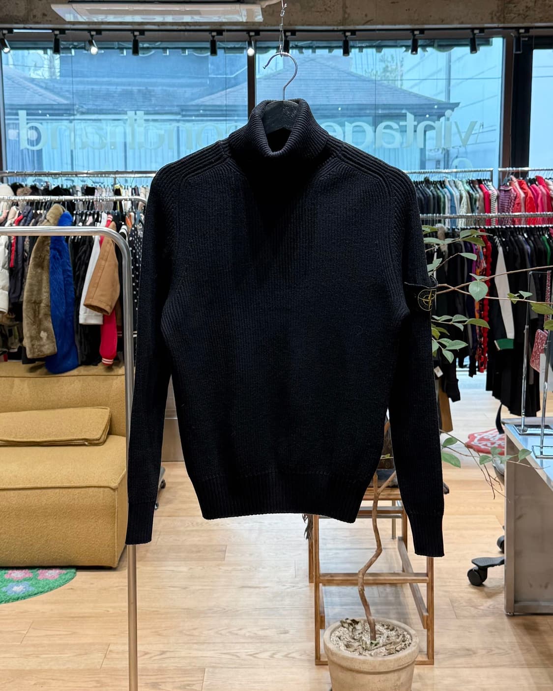 스톤아일랜드 블랙 터틀넥 울 니트  상품이미지1