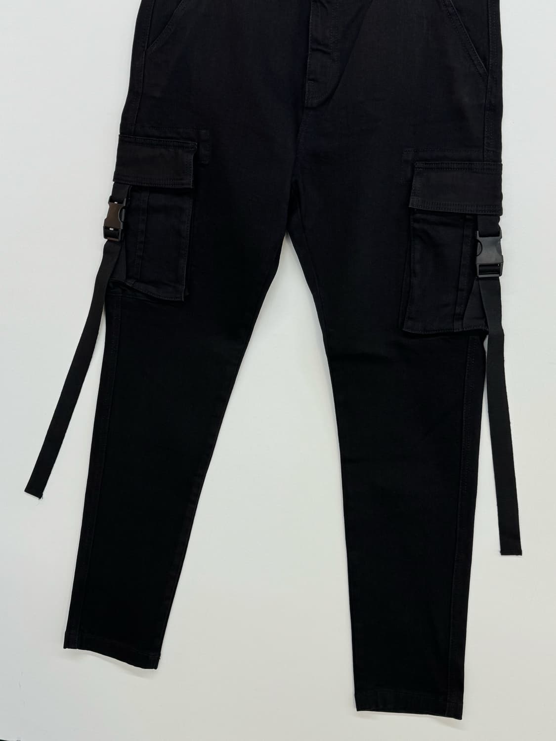 ZARA 스키니 카고 팬츠 블랙 상품이미지3