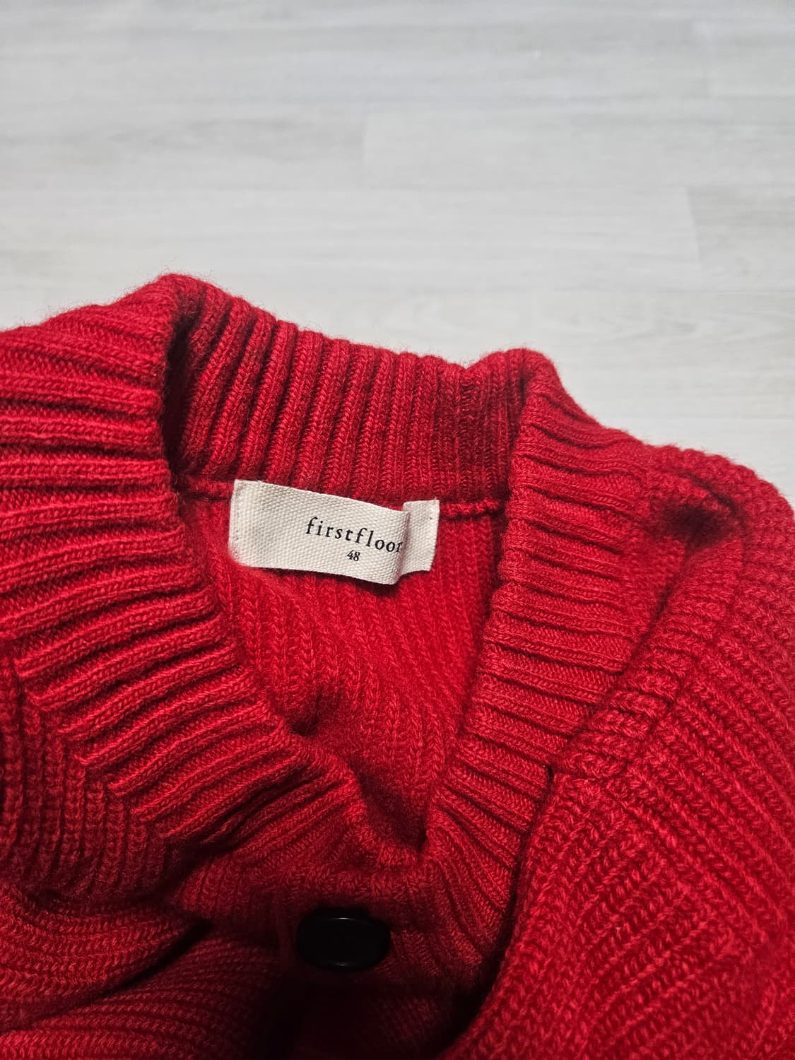 [48] 퍼스트플로어 라운드넥 가디건 비비드레드 상품이미지4
