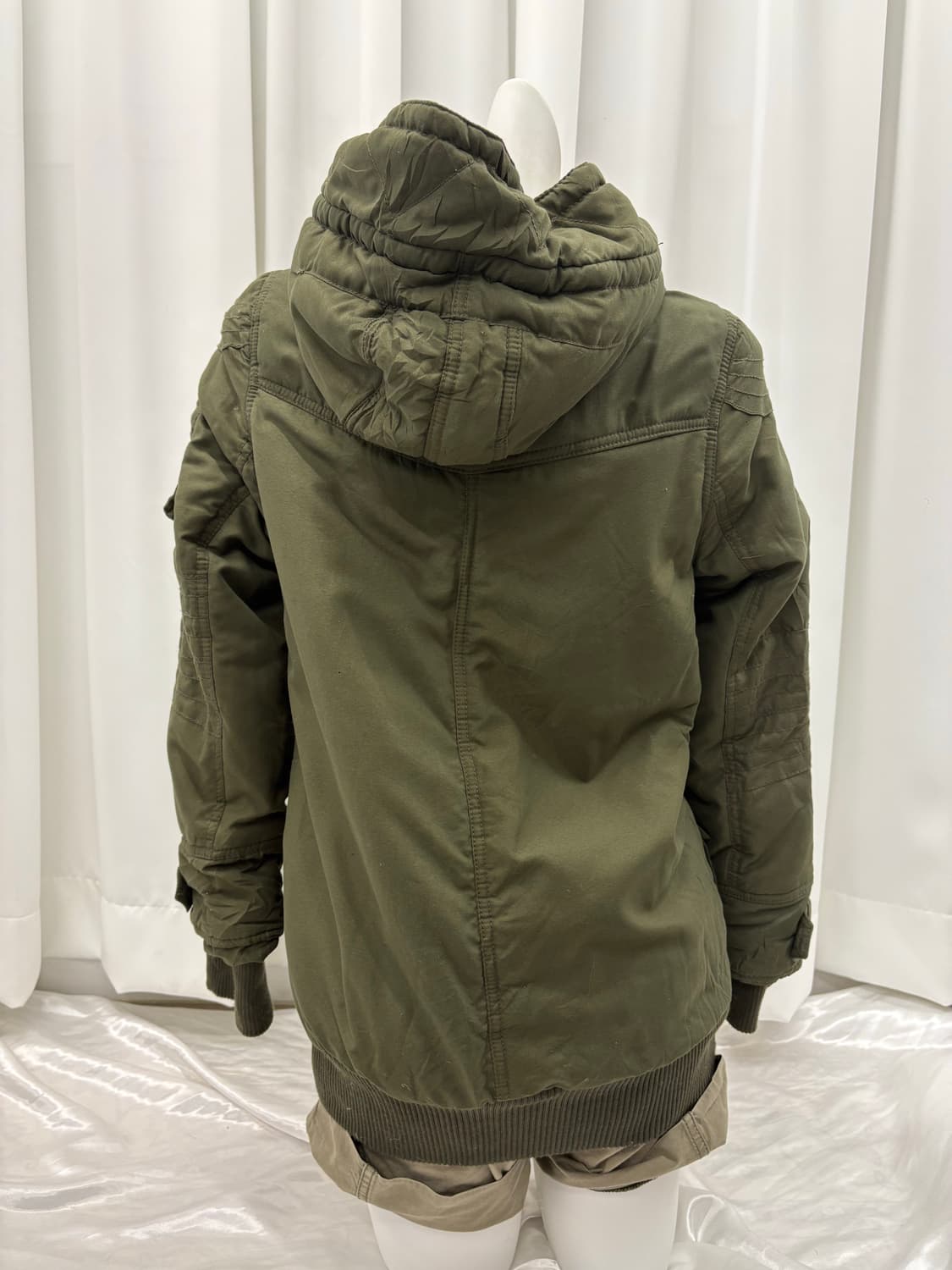 Cecil McBee 유니크 버튼 야상 상품이미지5