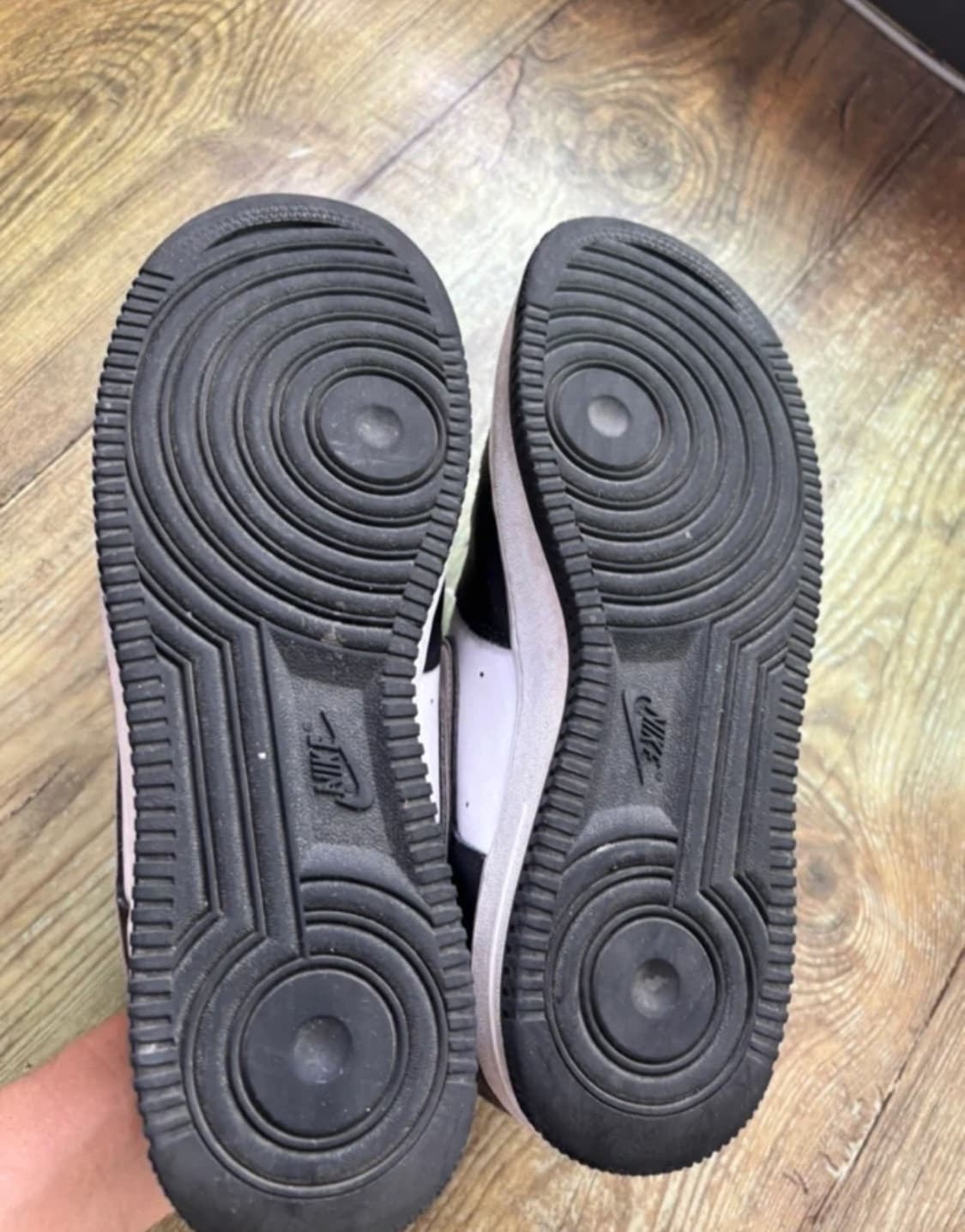 나이키 에어포스 1 07 LV8 범고래 270 상품이미지4