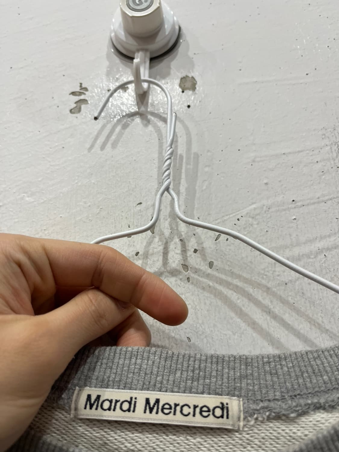 마르디 메크르디 맨투맨 상품이미지3