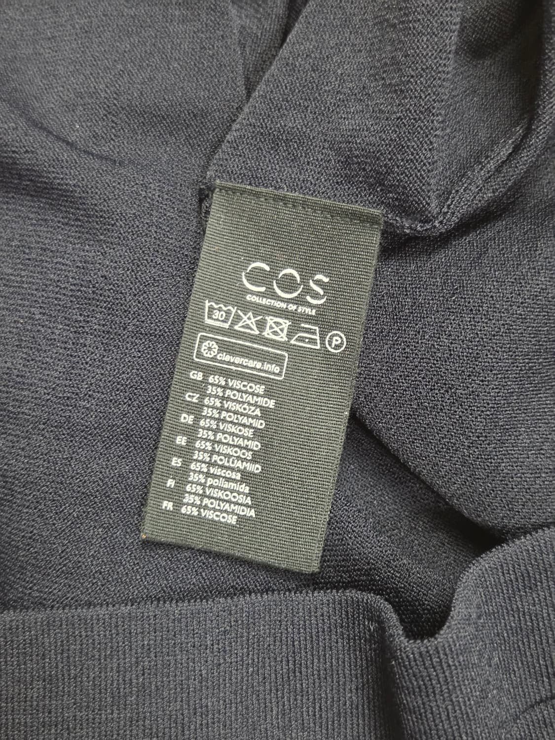 [COS] 플리츠 소매 배색 니트 원피스 | A00163 상품이미지4