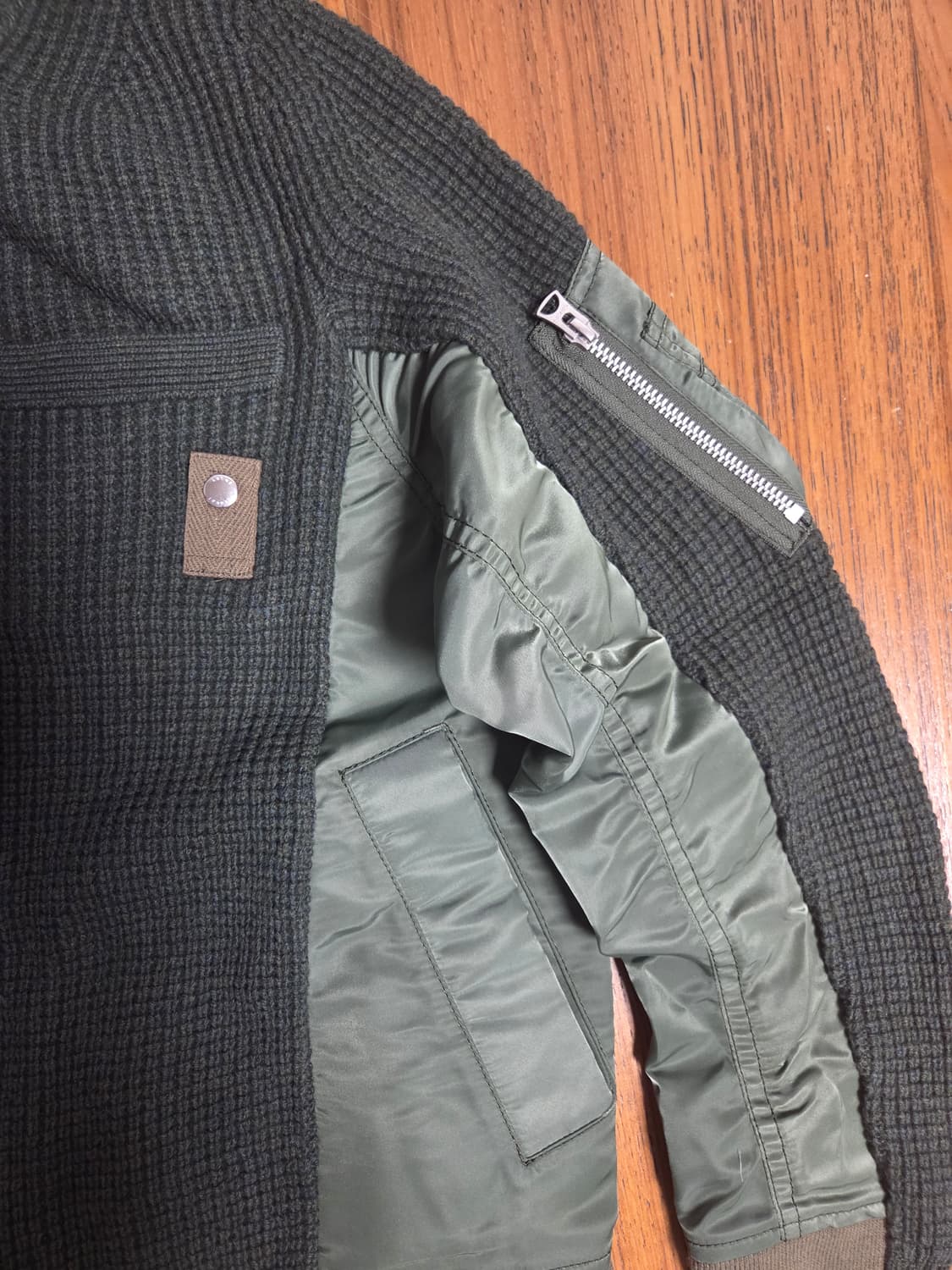 사카이 카키색 MA-1 믹스 니트 상품이미지2