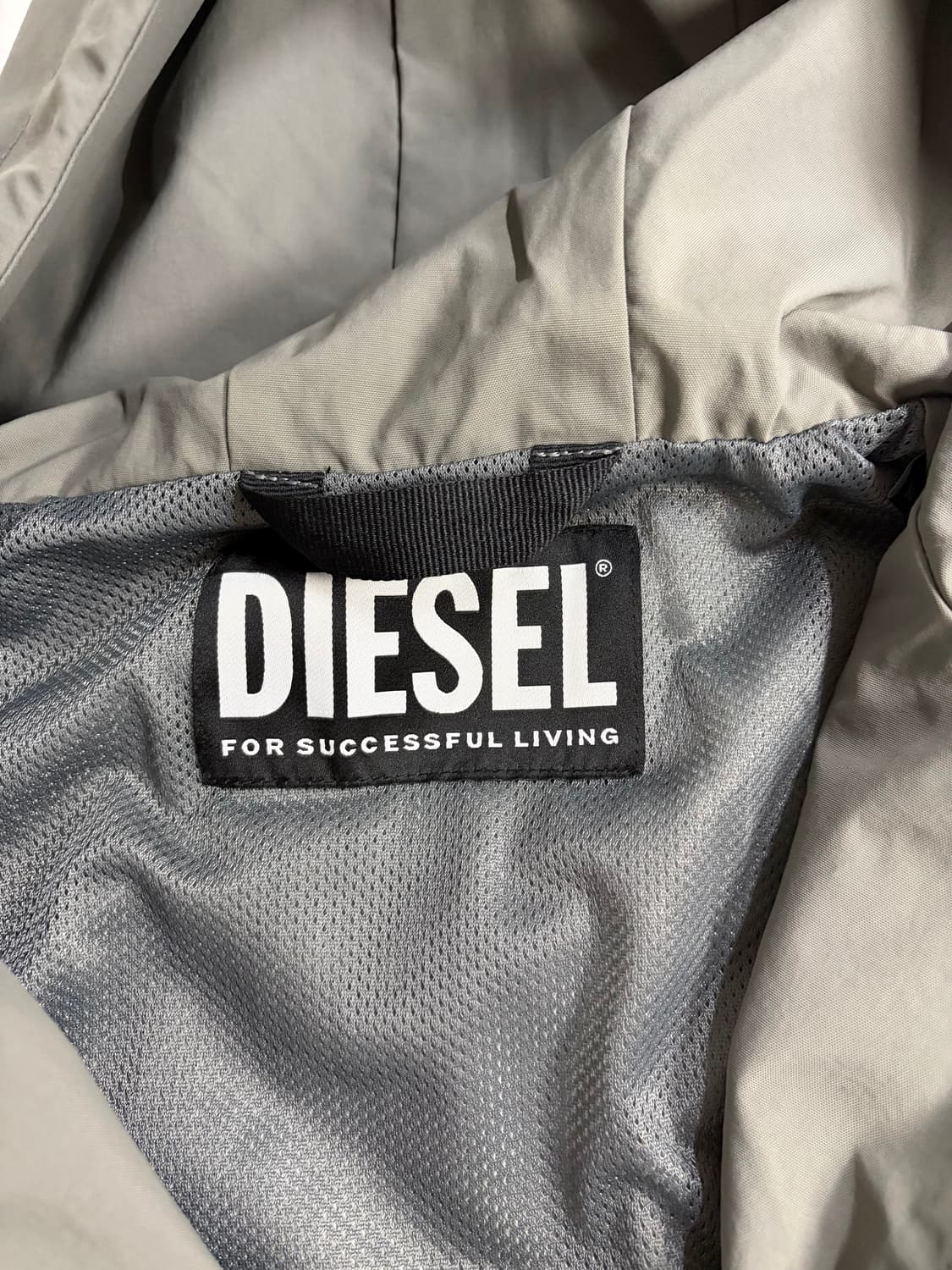 [M]디젤 J-하이브스 콘트라스트 파이핑 윈드브레이커 그레이 상품이미지3