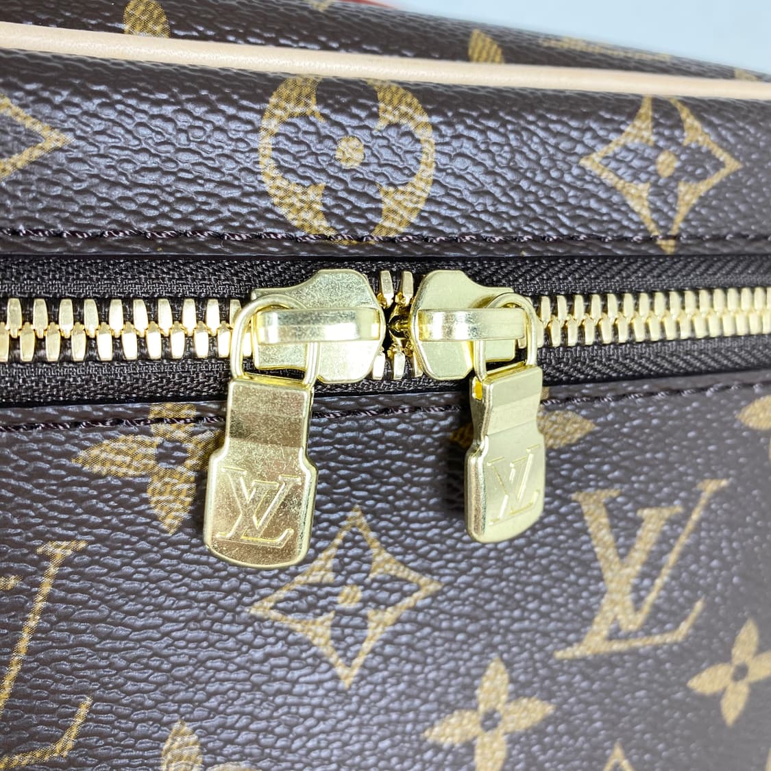 루이비통 니스 미니 토트백  상품이미지9