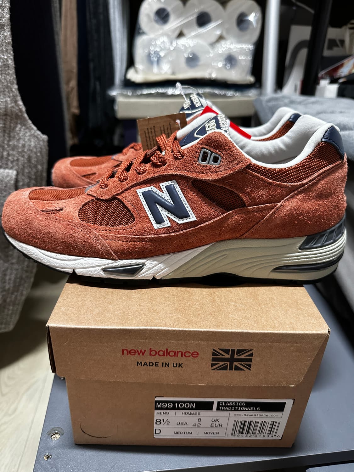 뉴발란스 991 오렌지 265사이즈 판매합니다 상품이미지2