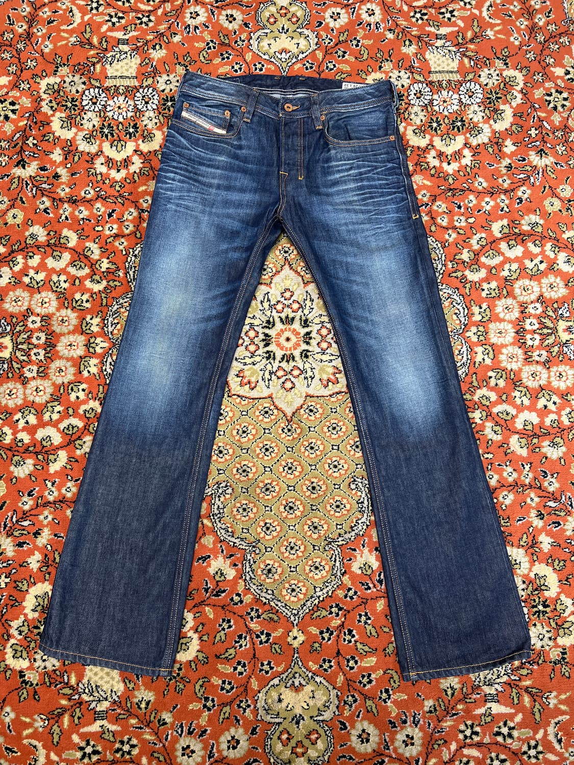 [29] 디젤 자티니 부츠컷 플레어 데님 팬츠 상품이미지1