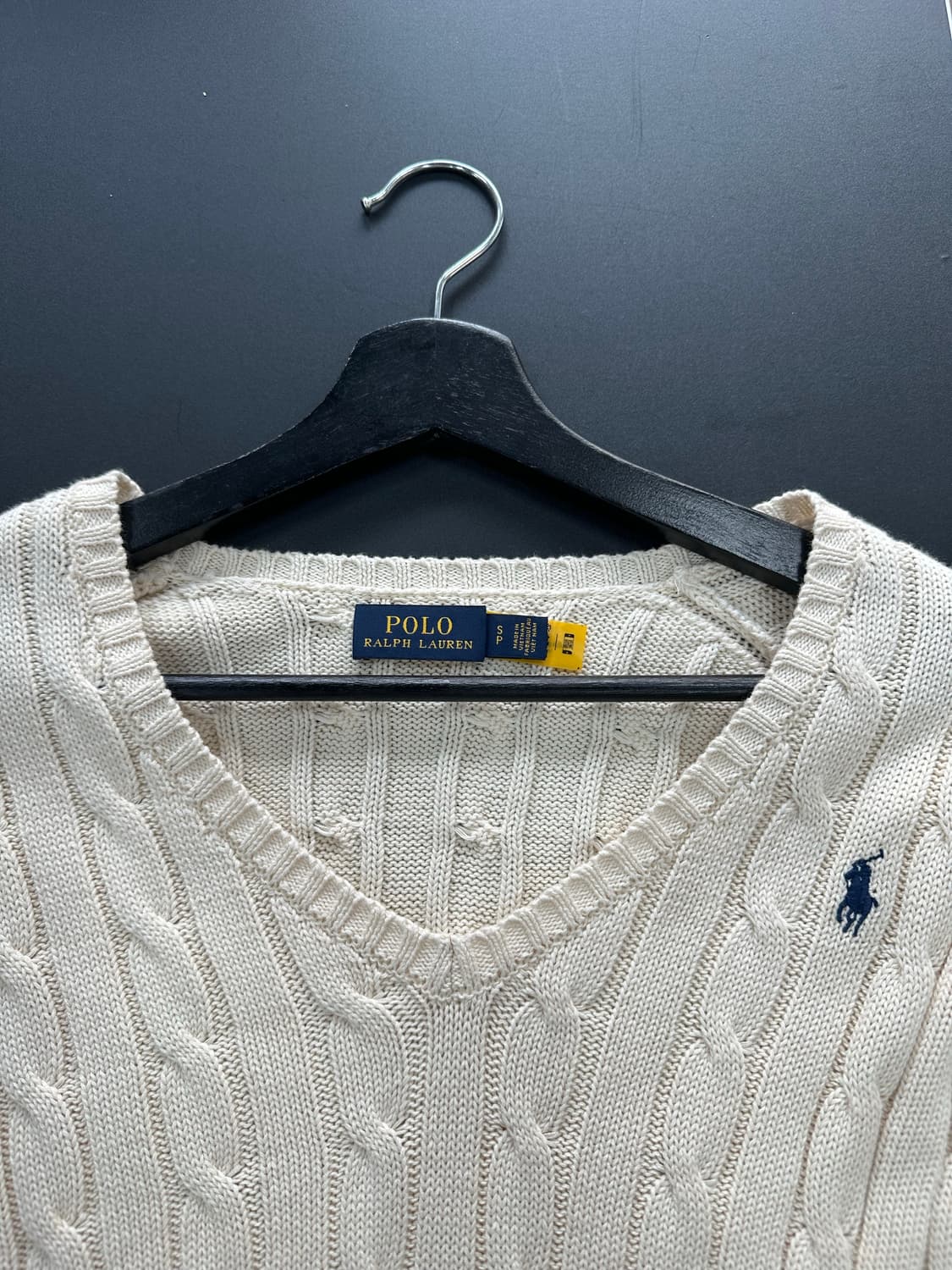 폴로랄프로렌 큐알텍 브이넥 케이블 꽈배기니트 아이보리  상품이미지5