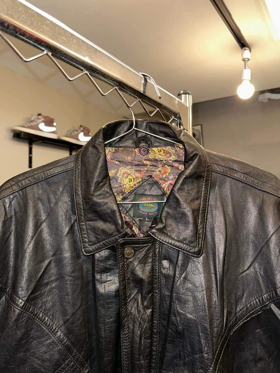 90’s Japanese cow-leather bomber jacket 상품이미지5
