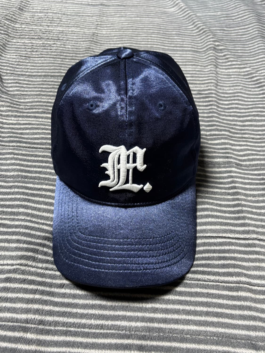 엘엠씨 LMC/gothic satin 6panel cap/네이비/캡모자 상품이미지2
