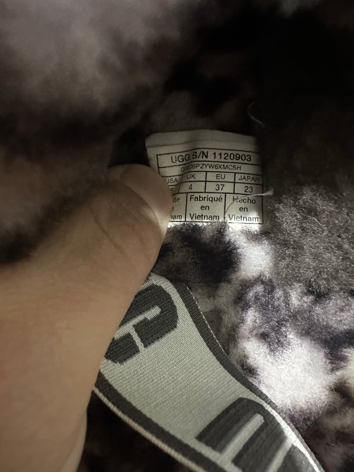 UGG 어그 플러피 레오파드 슬리퍼 230 상품이미지3