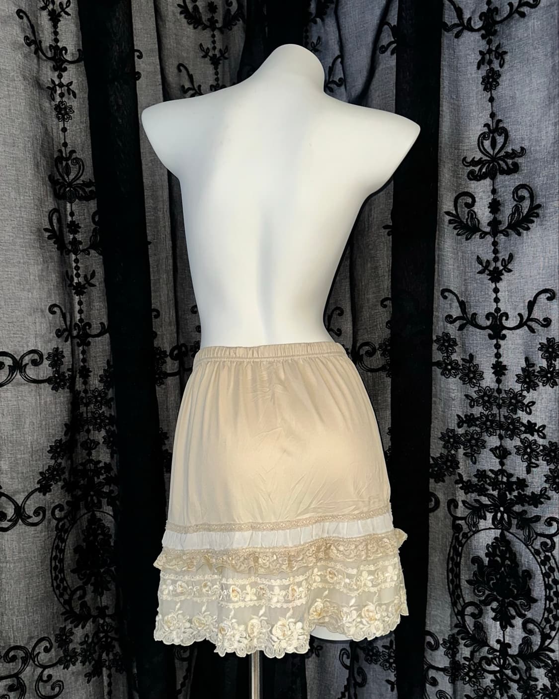 beige lace trim mini skirt 상품이미지3
