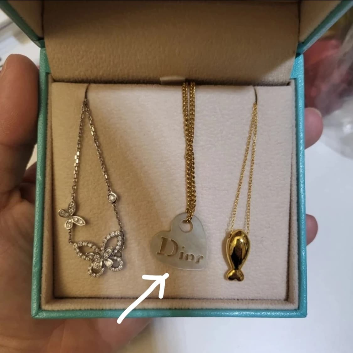 (정품) 디올 하트 쉘 목걸이(Dior heart shell gold) 상품이미지4