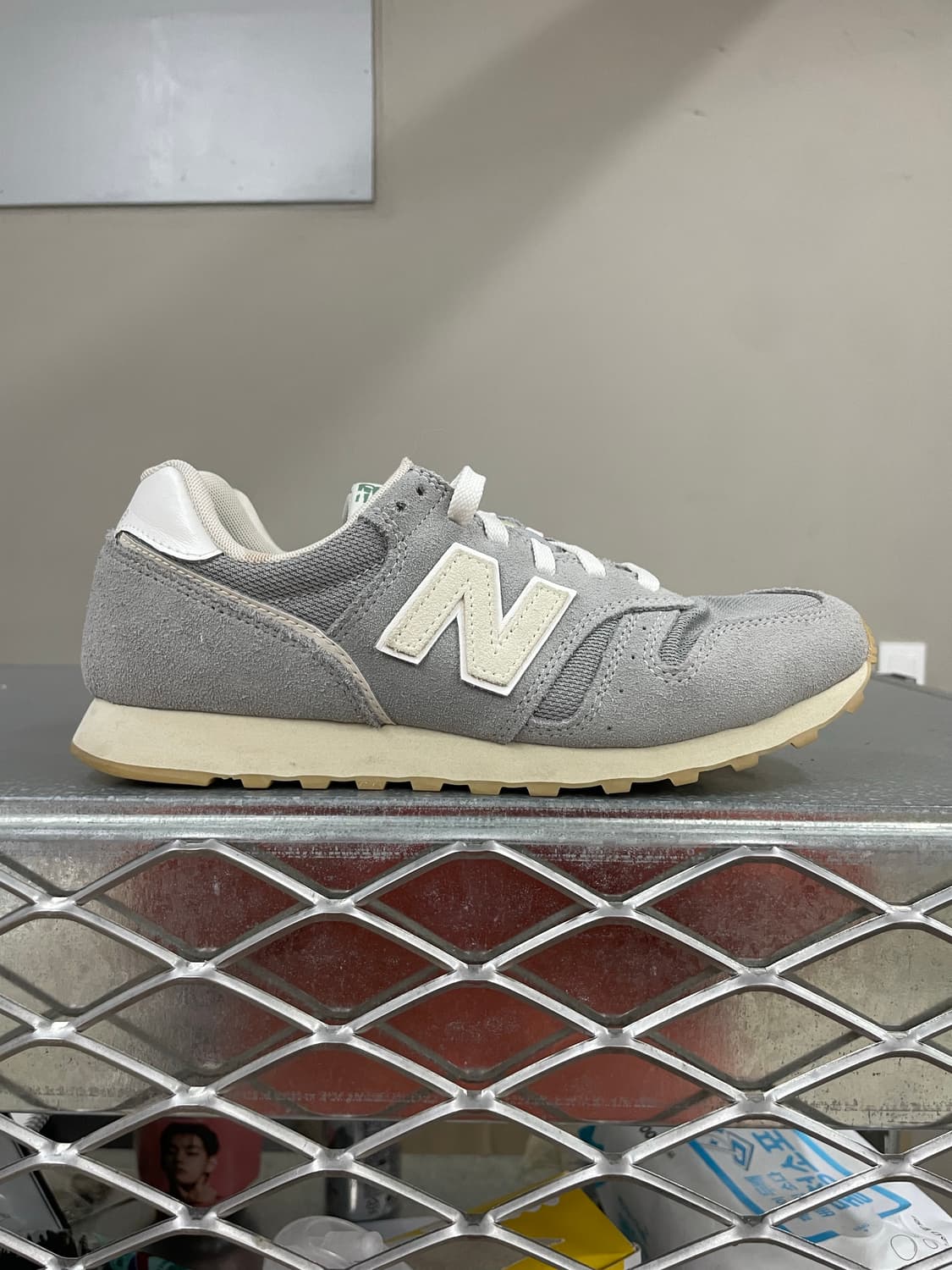 뉴발란스 373 그레이 화이트 250 상품이미지4