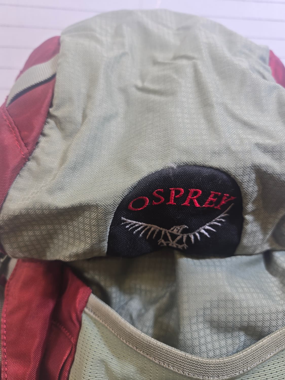 오스프리 등산 배낭 레드/그린 상품이미지2