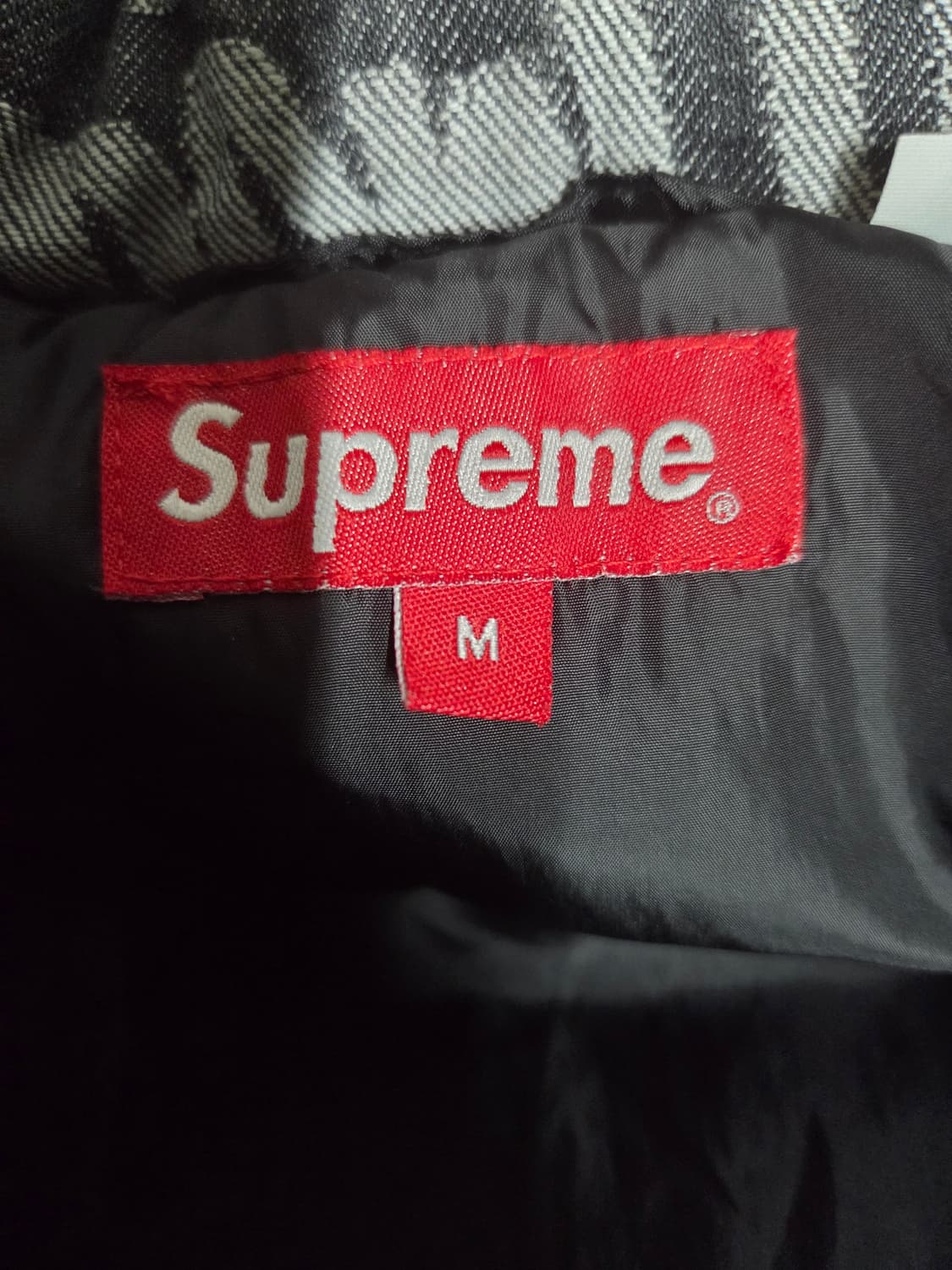 희귀매물)슈프림 자카드 패딩 푸퍼M  상품이미지2