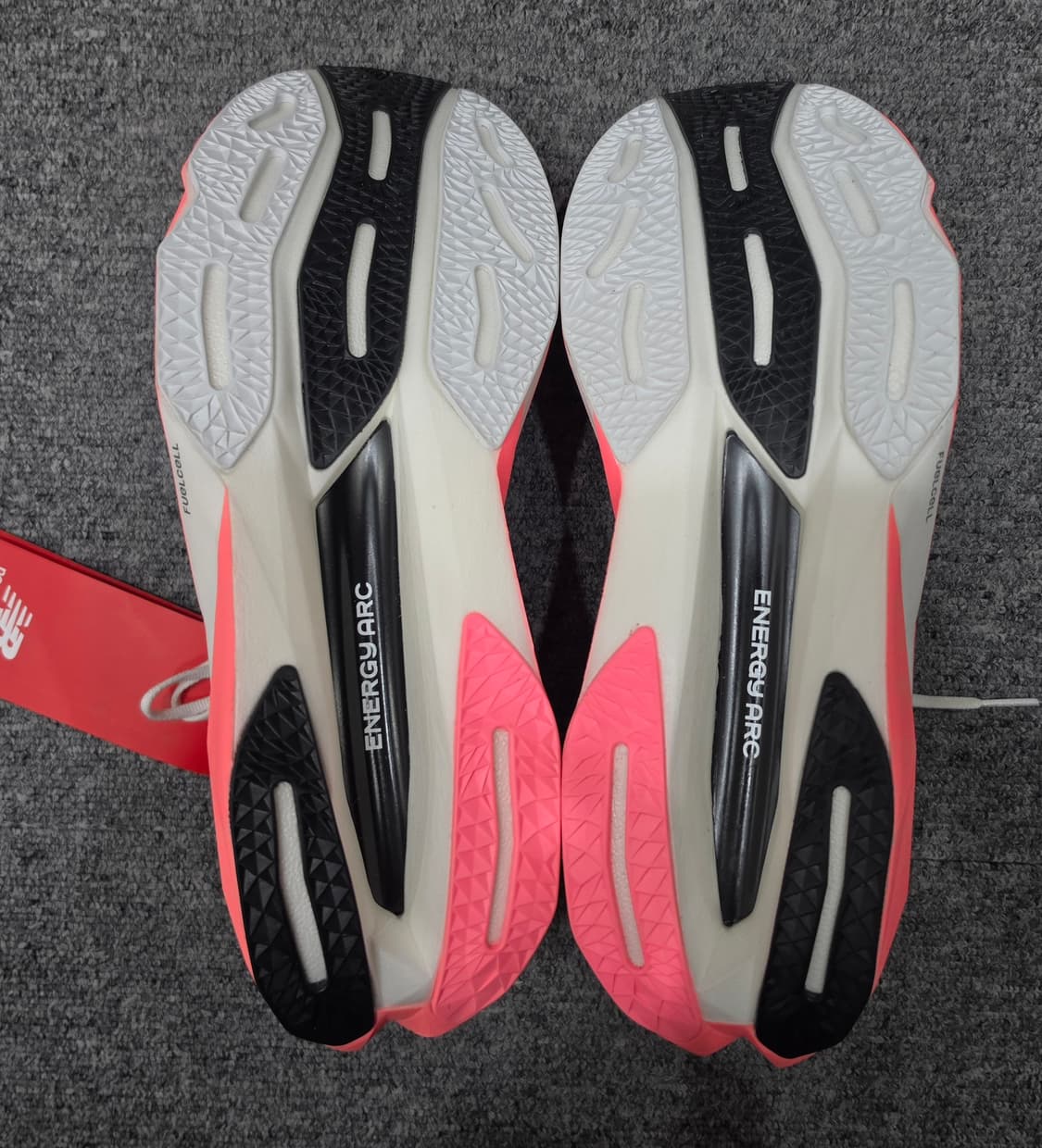 뉴발란스 퓨어셀 슈퍼컴프 엘리트 V4 울트라 핑크 275 상품이미지6