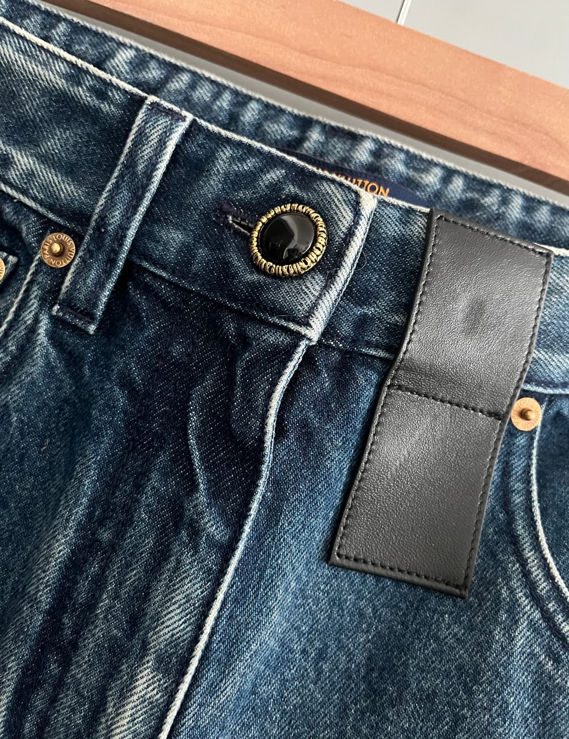 22ss 루이비통 모노그램 패치 진 36사이즈 상품이미지6