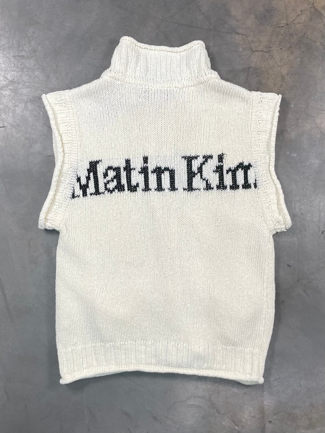 마뗑킴 스펠포인트 니트조끼 상품이미지1