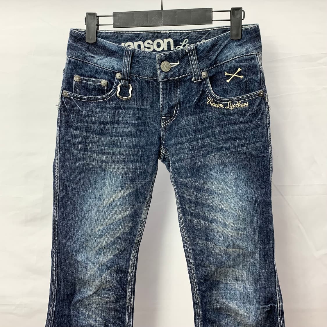 밴슨 레더 플라잉 레오파드 스컬 데님 팬츠 상품이미지3