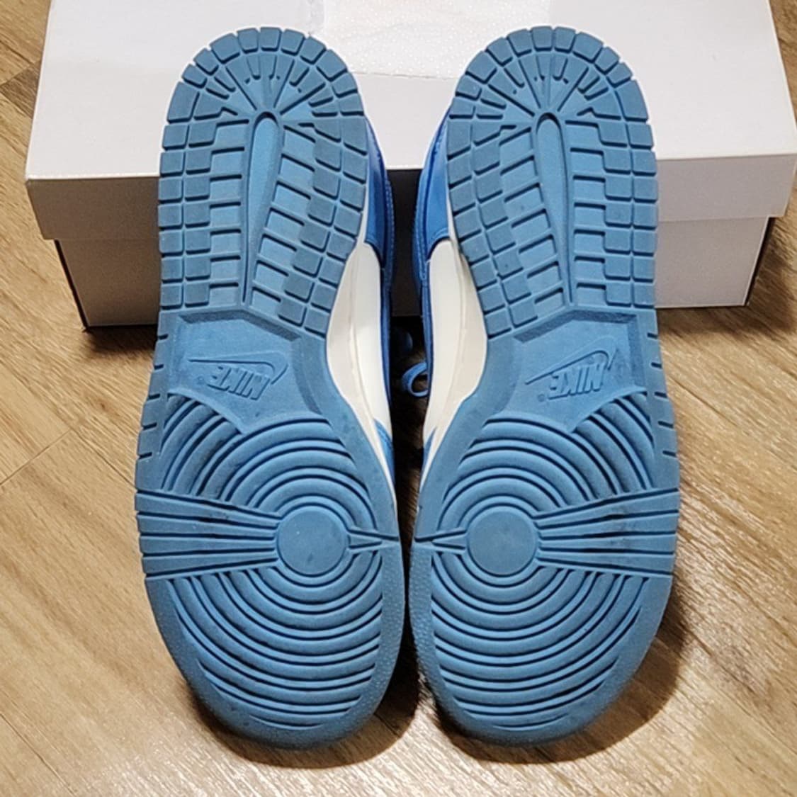 나이키 덩크 275 코스트 UNC 상품이미지6