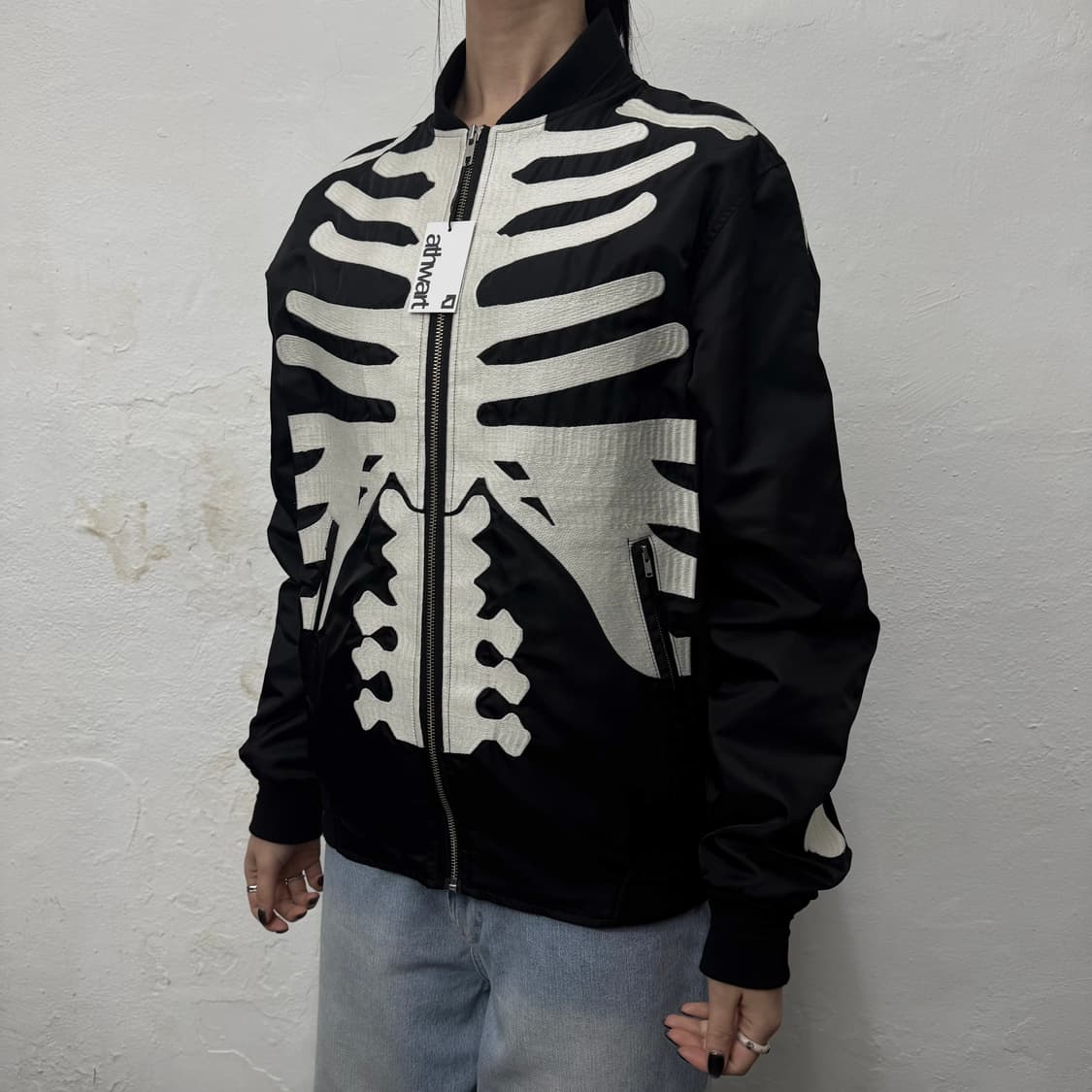 VANSON 2025 collection 블랙컬러 본 자수 나일론 트윌  상품이미지1