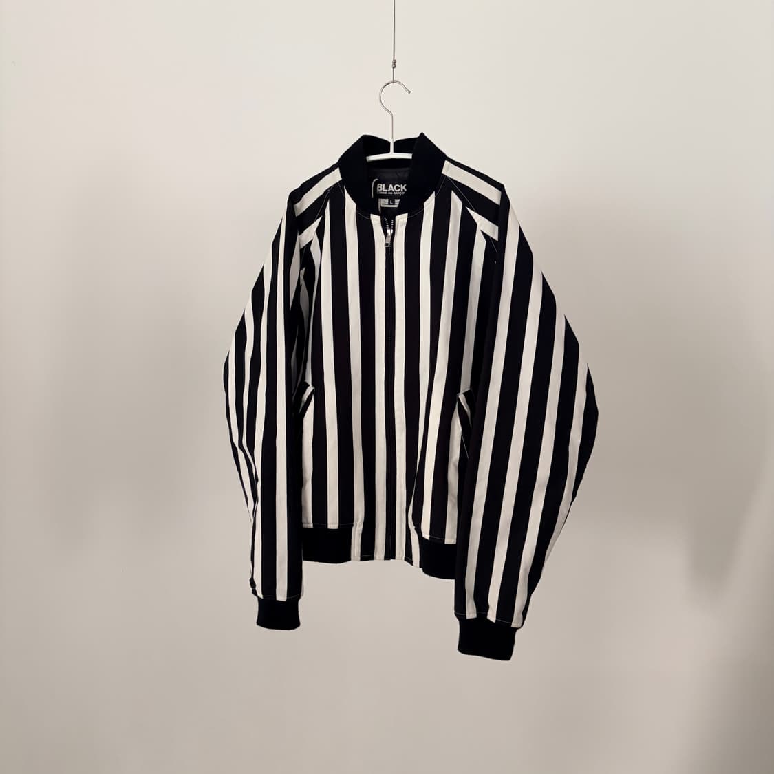 Bold Stripe Bomber Jacket 상품이미지1