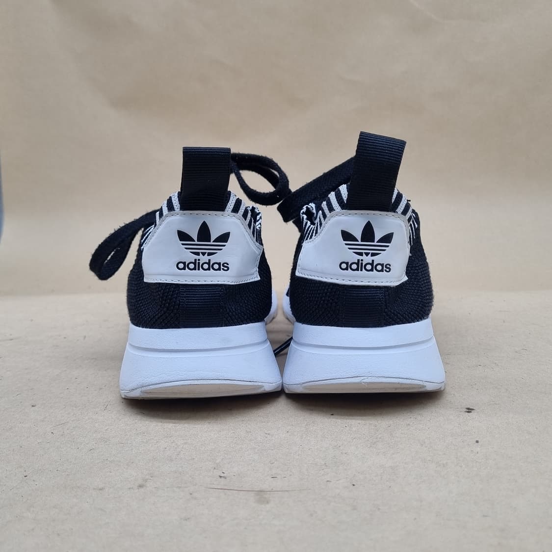 아디다스 플래시백 여성운동화240 상품이미지4