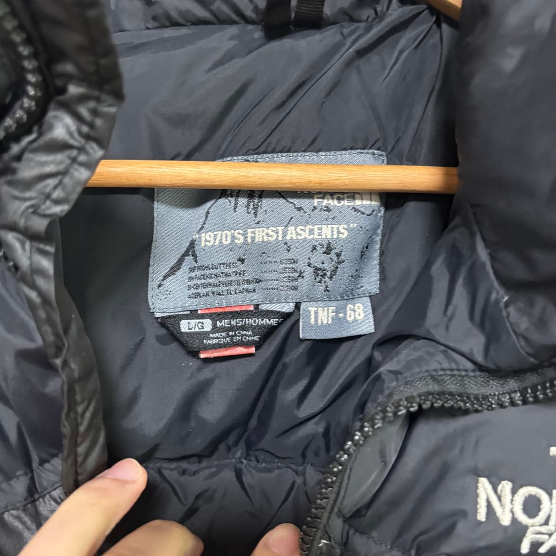 노스페이스 눕시 700 구스다운 패딩 조끼 검정 해외판 상품이미지4
