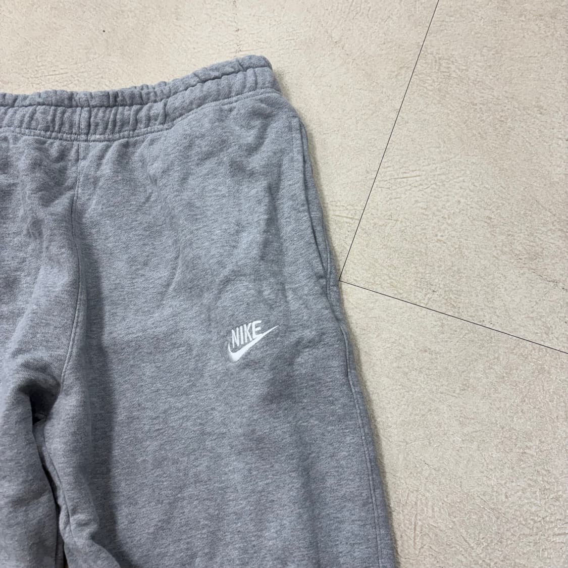 나이키 스몰로고 그레이 조거 팬츠 상품이미지2