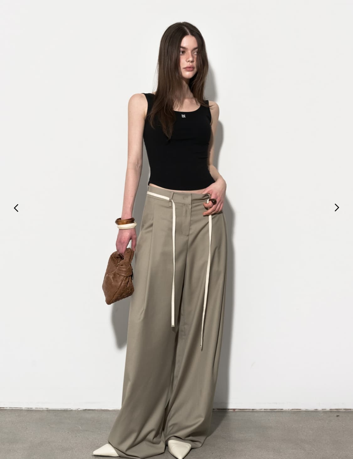 문트 로고 리브드 슬리브리스 - 블랙 상품이미지4