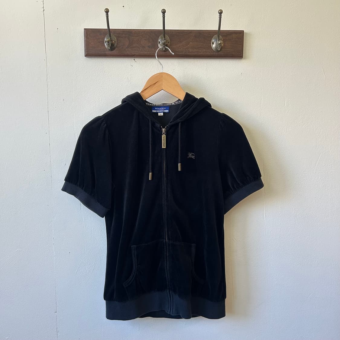 버버리 벨벳 트레이닝 집업 상품이미지4