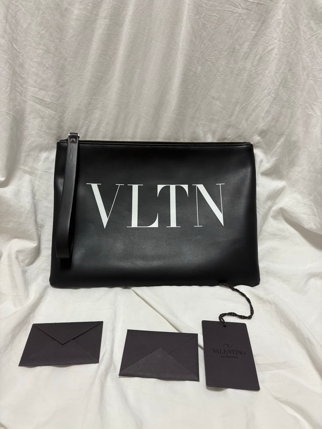 [당일배송/정품] 발렌티노 VLTN 로고 클러치 상품이미지1