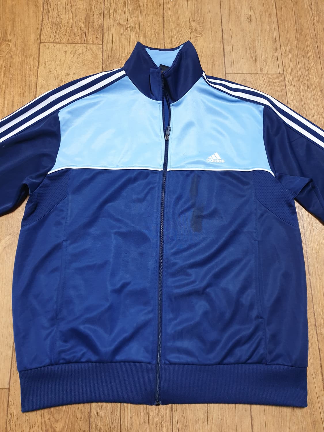 1202 아디다스 운동복 집업 110 사이즈입니다 상품이미지1