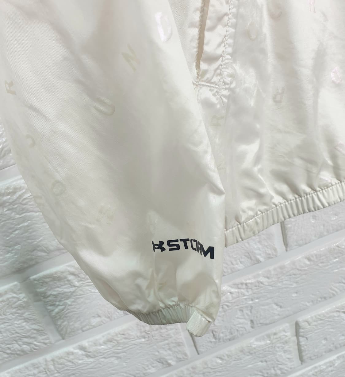 [95]언더아머 UA 스톰 런 재킷 상품이미지5