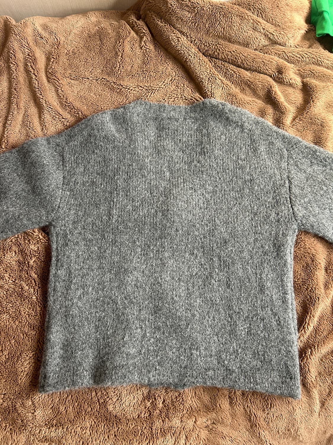 쿠어 헤어리 소프트 알파카 가디건 (차콜그레이) m사이즈 상품이미지2