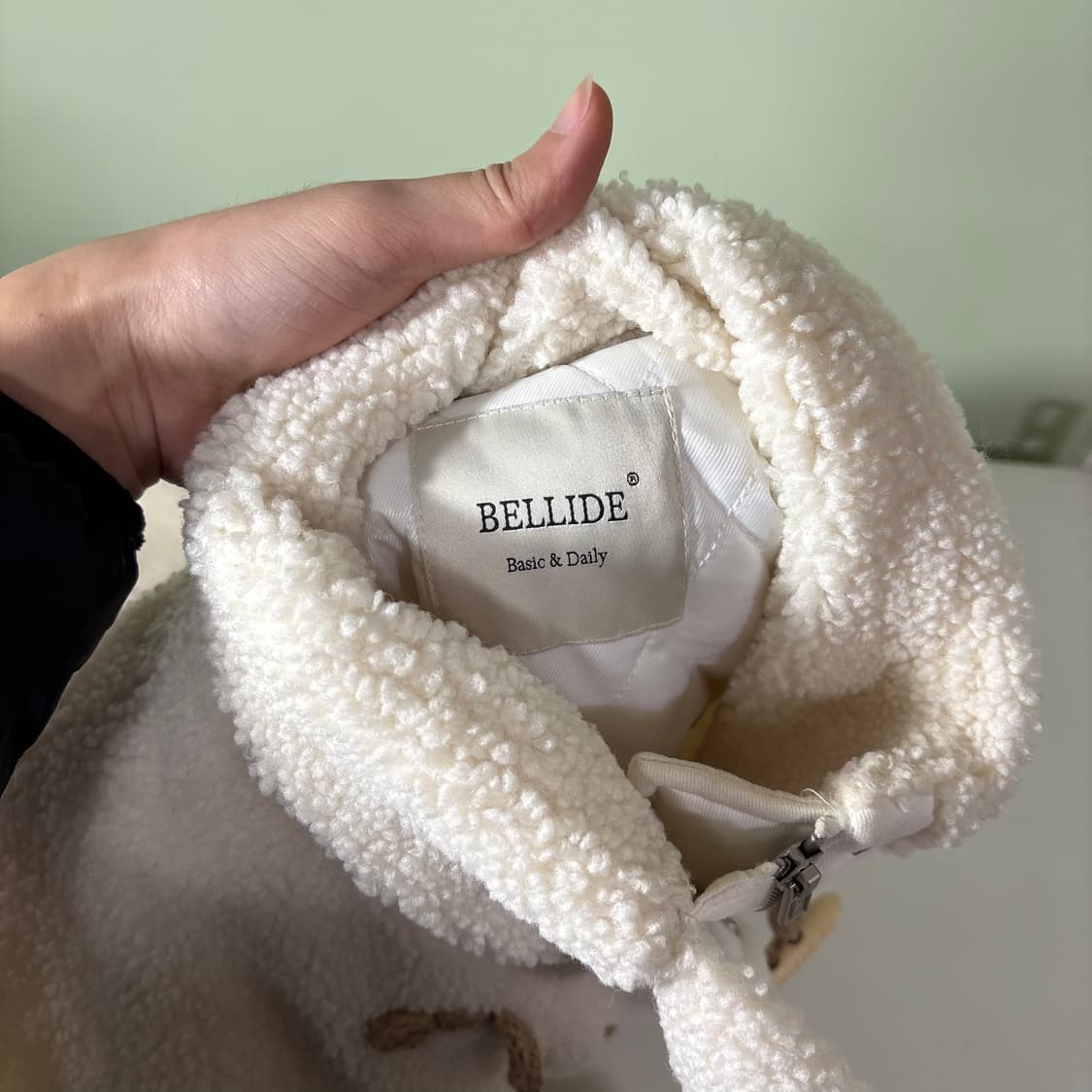 우먼FREE BELLIDE 벨리드 크림 떡볶이 더플 뽀글이 후리스자켓 상품이미지4