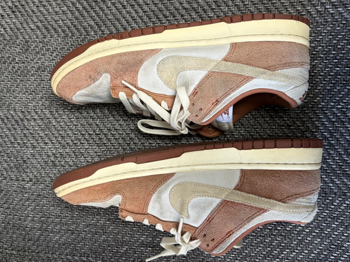 나이키 덩크로우프리미엄 미디움커리 275
 상품이미지5