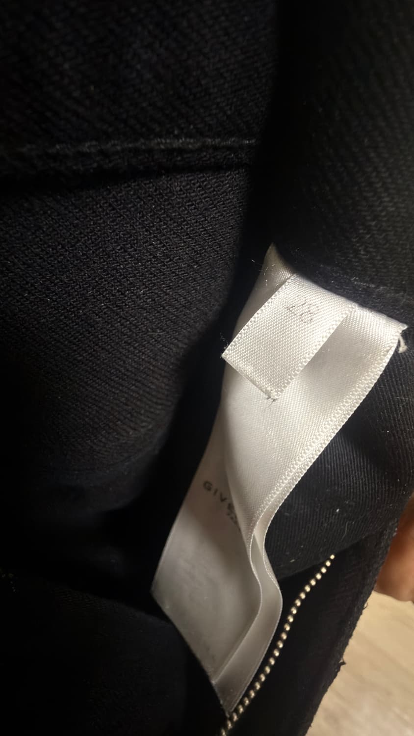 지방시 크랙클 28사이즈 유일매물 상품이미지4