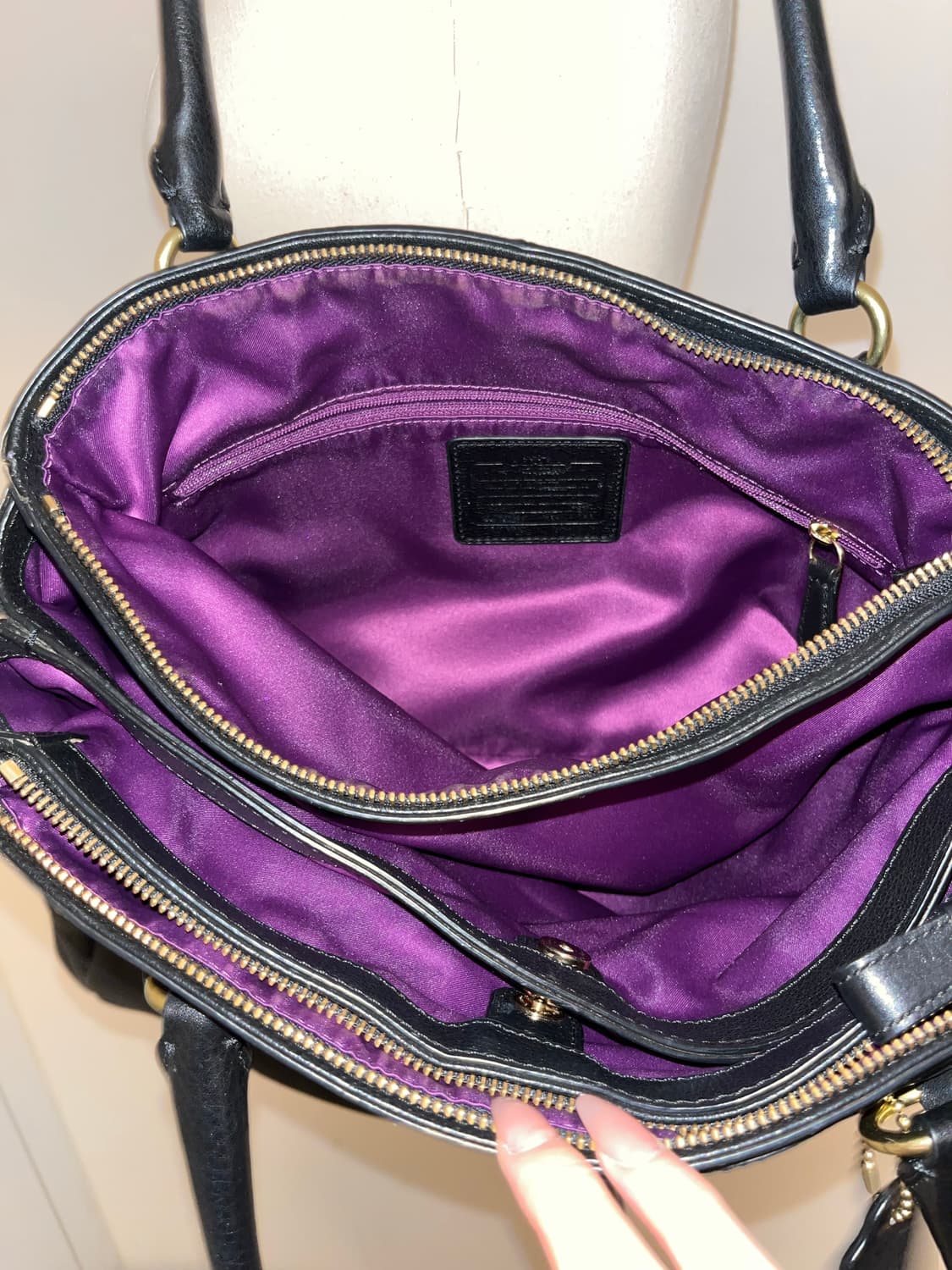 Coach All Black Shoulder bag 상품이미지8