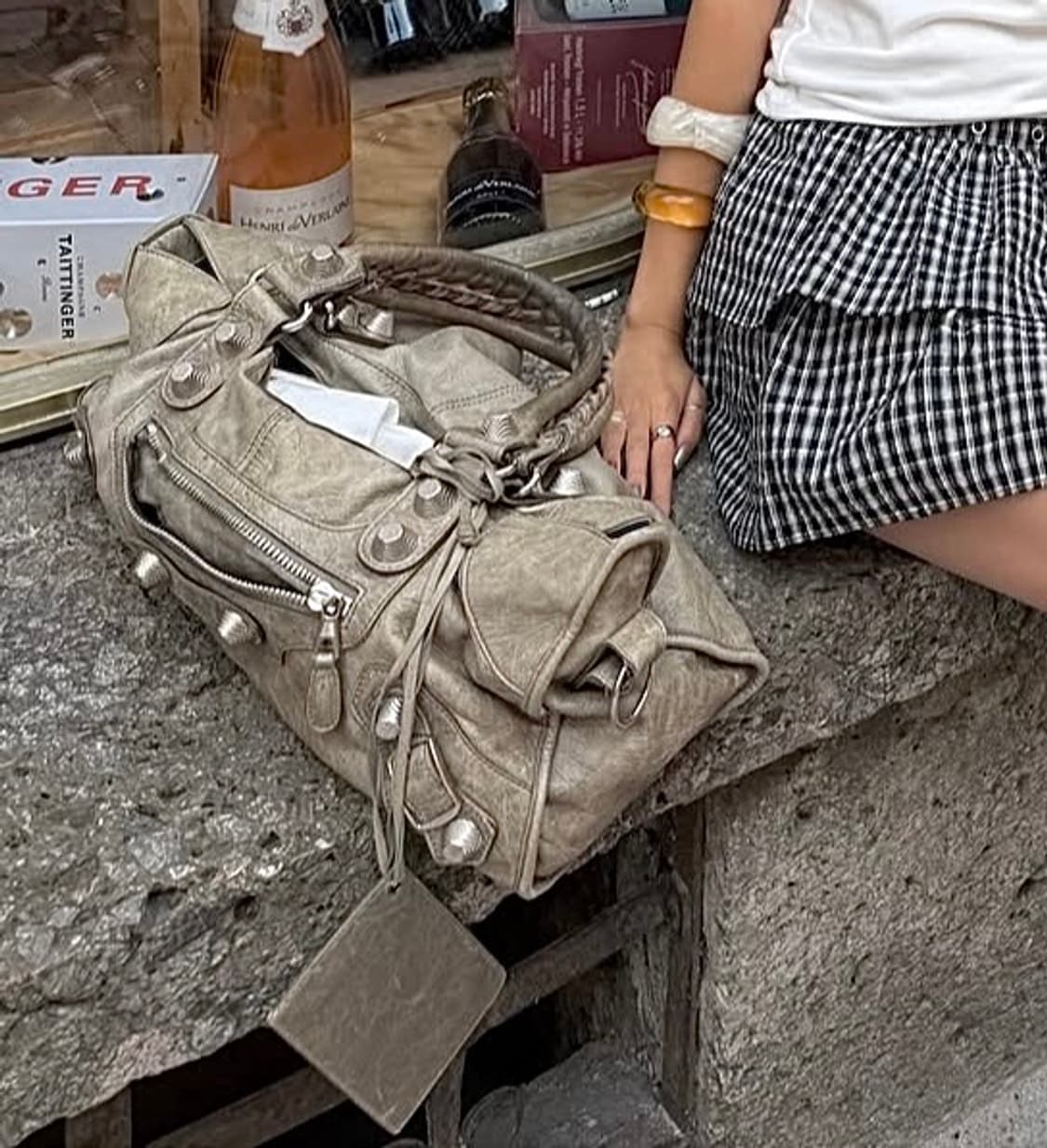 발렌시아가 모터백 구합니다(카키그레이.베이지) 상품이미지1