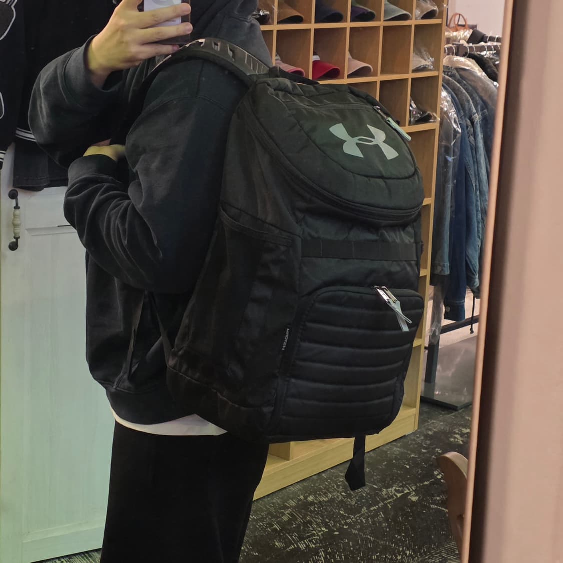 언더아머 블랙 백팩  상품이미지2