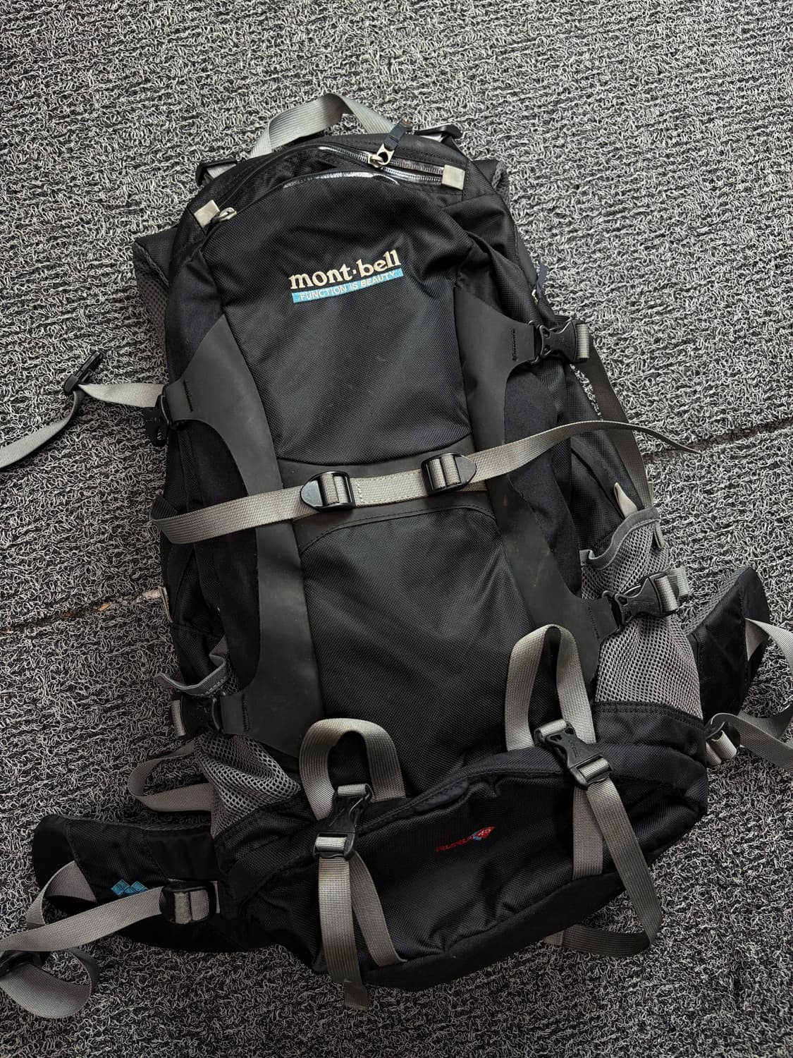 몽벨 루루이45 트레벌 가이드 트레킹 백팩 2121 상품이미지2