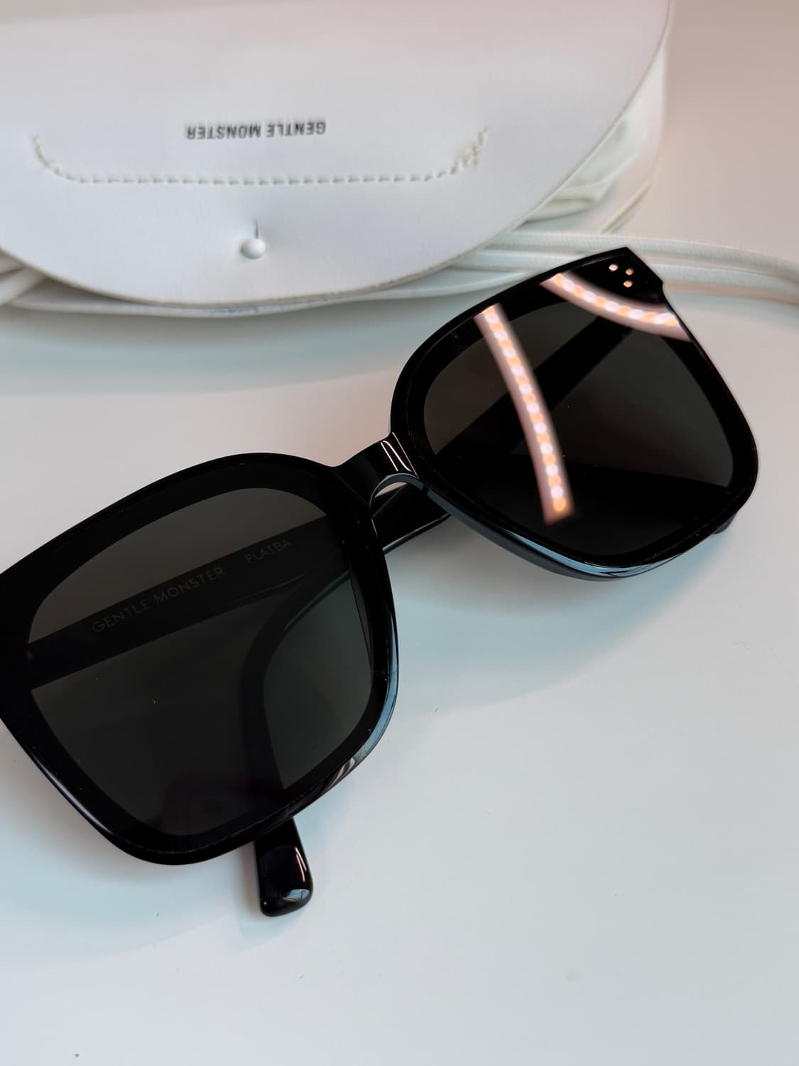 젠틀몬스터 Her 블랙 선글라스 상품이미지2