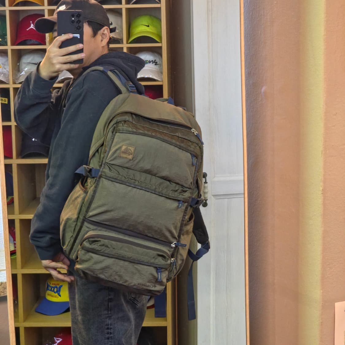 컬럼비아 백팩 + 파우치 세트 카키 (35L) 상품이미지10